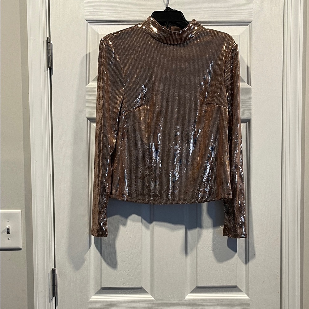 Cara Santana x Nine West Elegant Gold Sequin Blouse.Size M